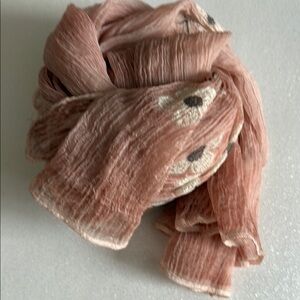 G Delicate Floral Peach Scarf. Polyester. 86 x 28